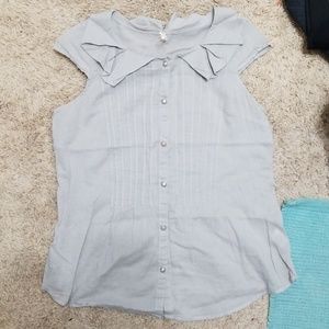 Women's collared t-shirt